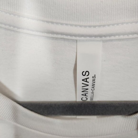 New Happy Easter Print Shirt in White - Size Large - Picture 7 of 7